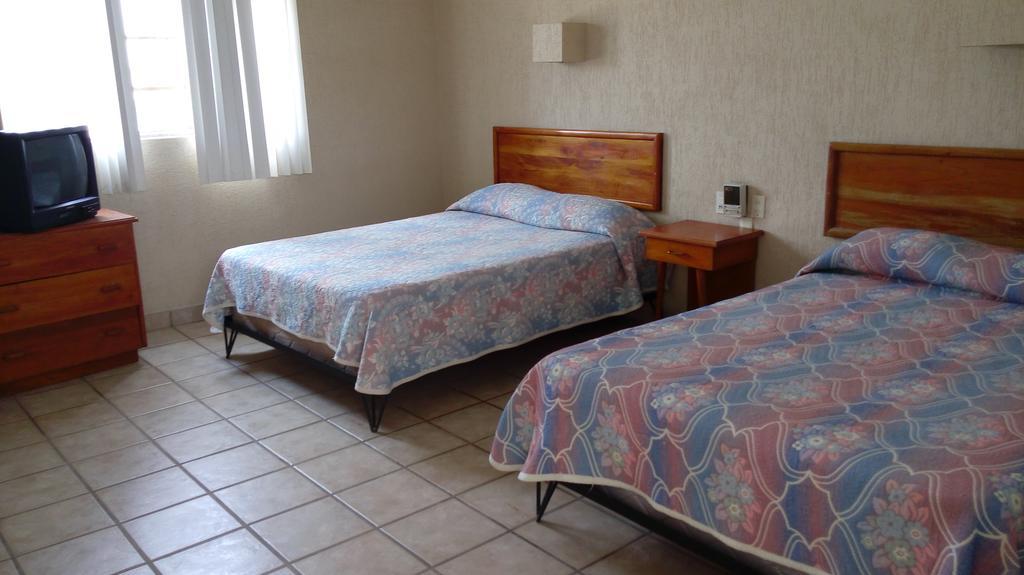Río Verde Hotel Plaza Rioverde מראה חיצוני תמונה