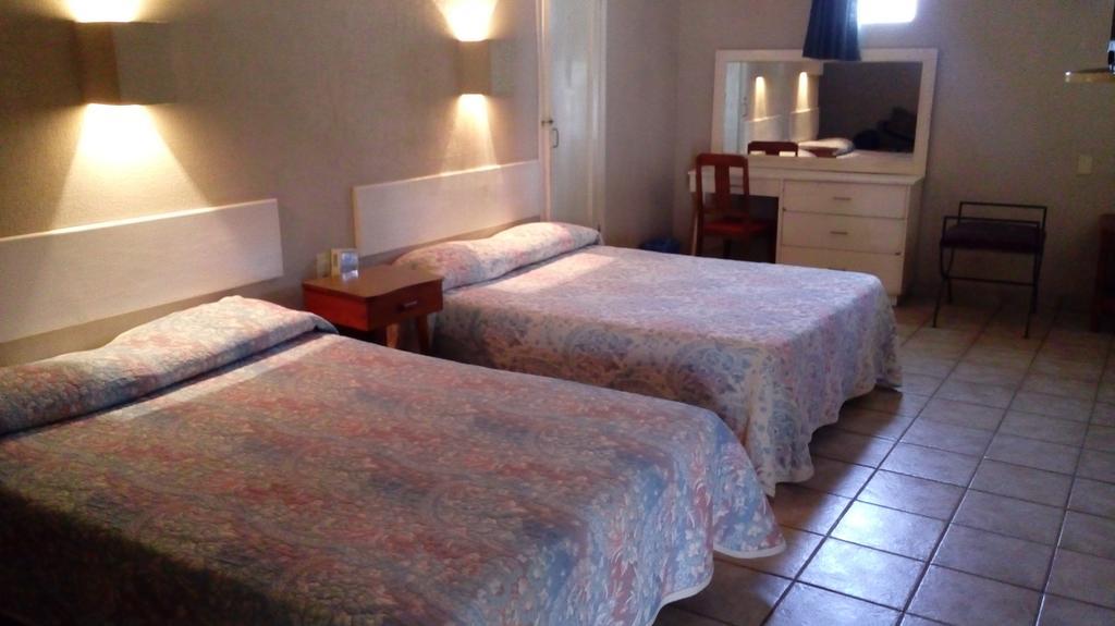Río Verde Hotel Plaza Rioverde מראה חיצוני תמונה